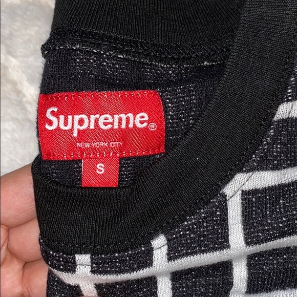 Authentic Supreme Shirt - Picture 3 of 6